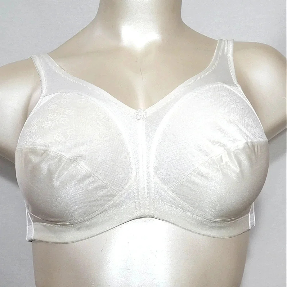 38C Exquisite Form 548 Fully Floral Lace‎ Wire Free White NWOT